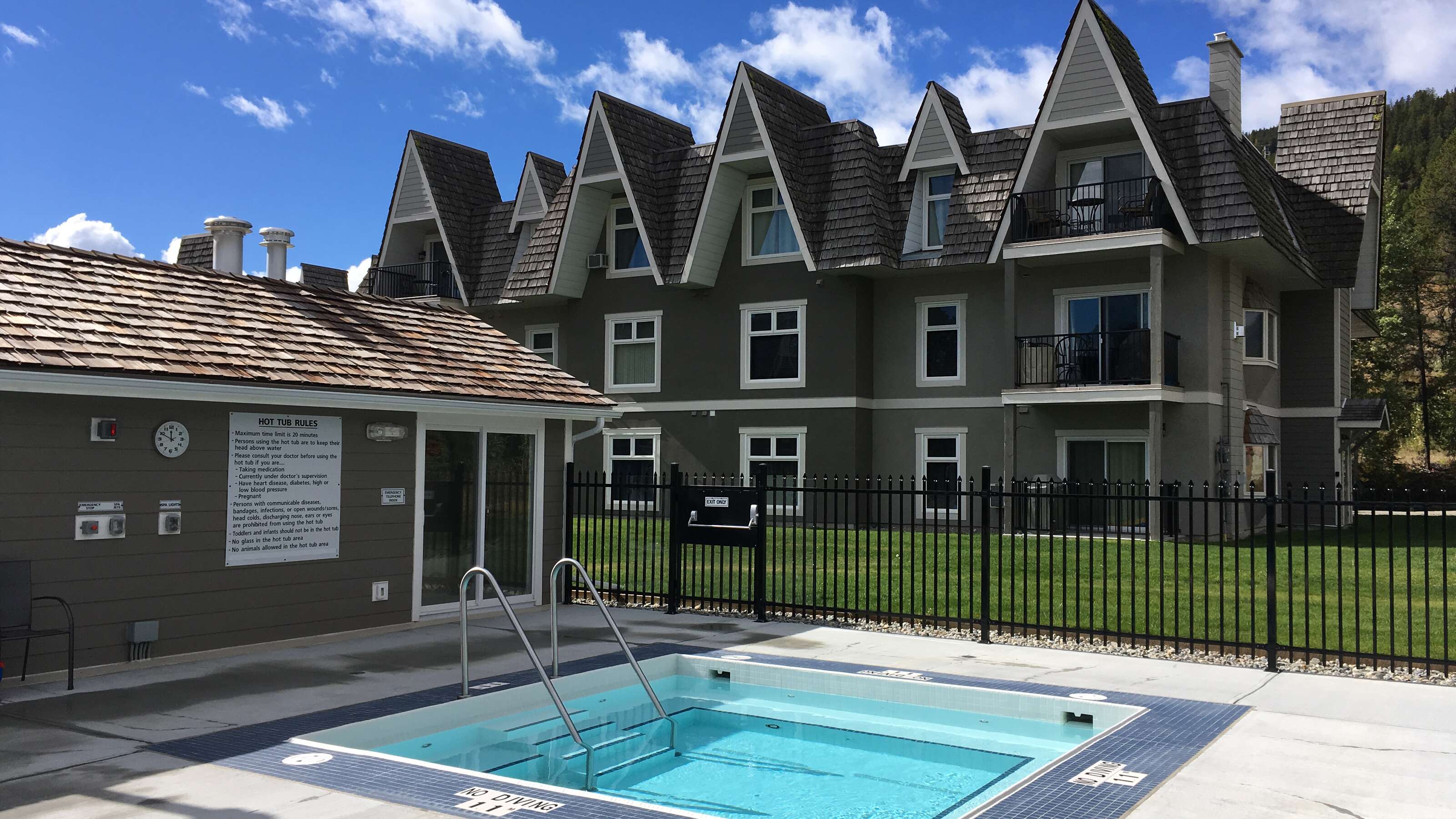 Rocky Condos Kimberley Lodging Co.